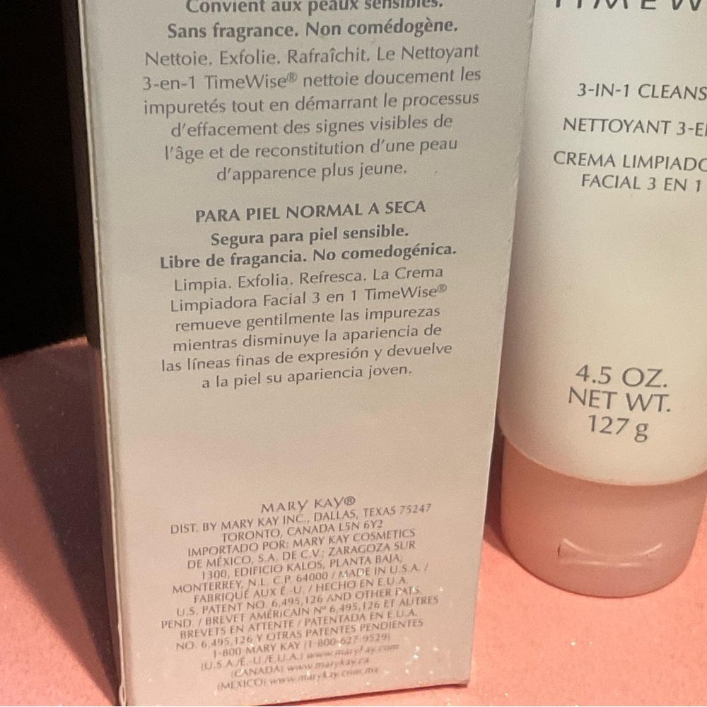 Mary Kay TIMEWISE 3 - IN - 1 Cleanser #869400 - Picture 7 of 7